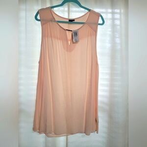 Sleeveless Torrid blouse, size 3, NWT